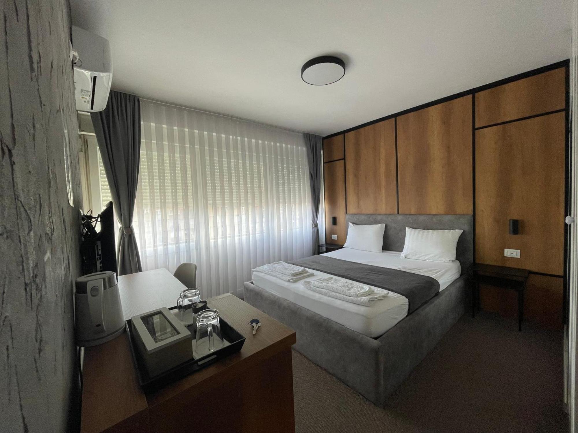New Prishtina Luxury Rooms Pristina Exterior photo